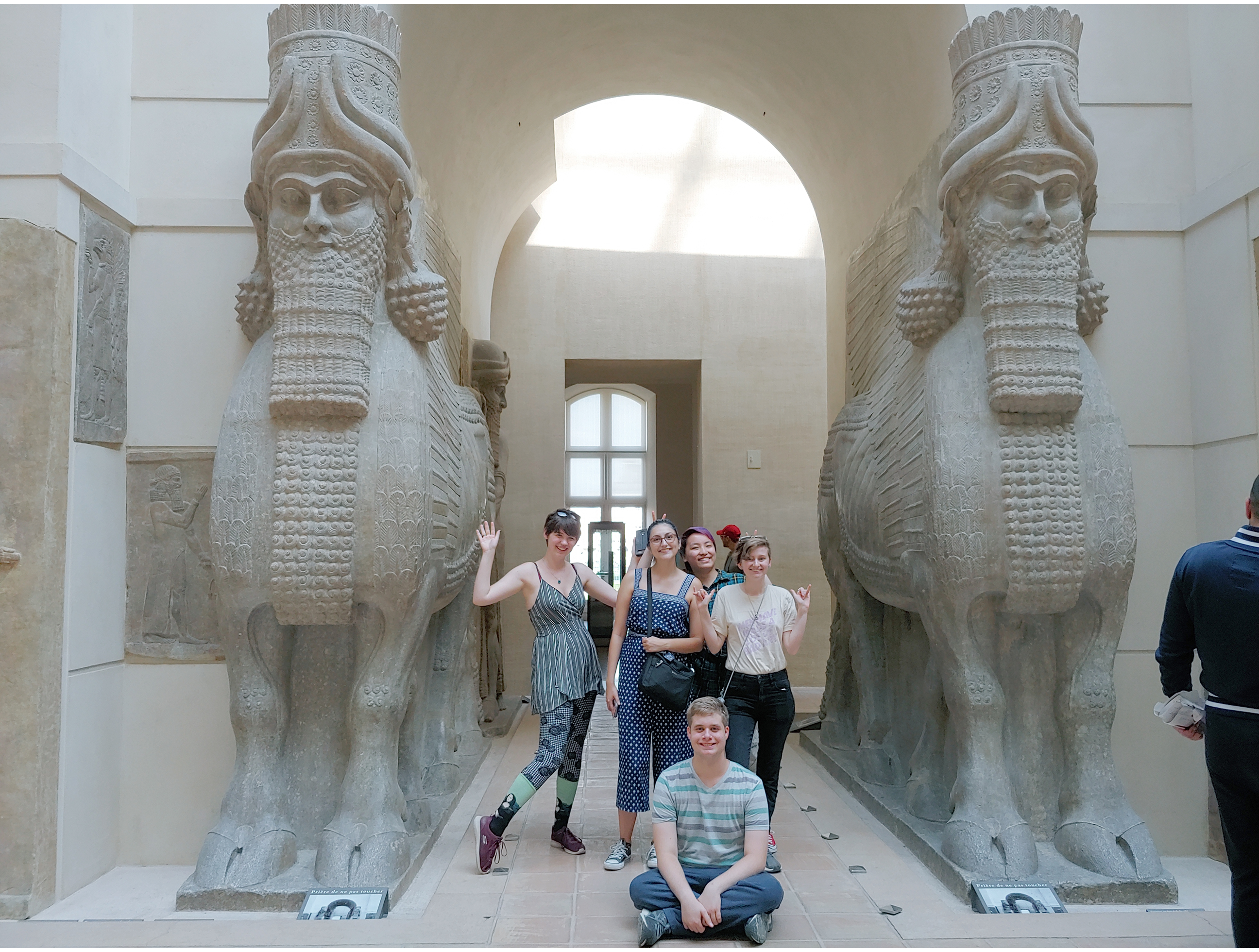 Group Picture in Louvre