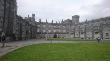 Kilkenny Castle courtyard