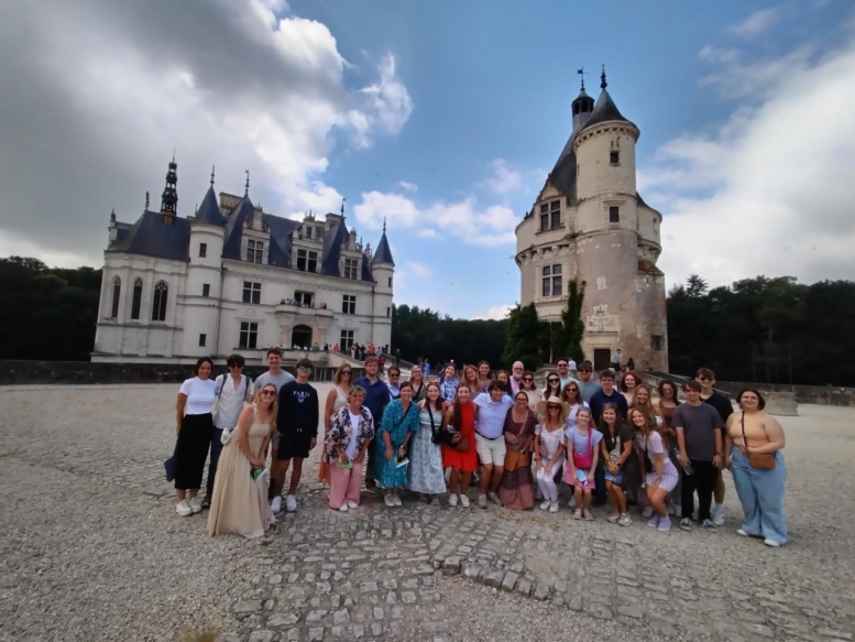 Students on an ACIS educational tour in France
