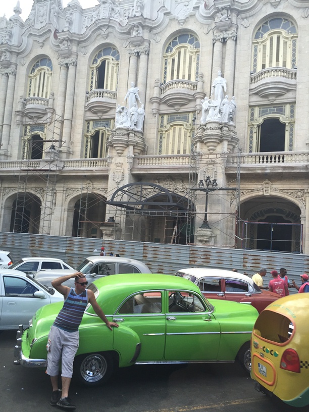 Cuba_GreenCar image_src