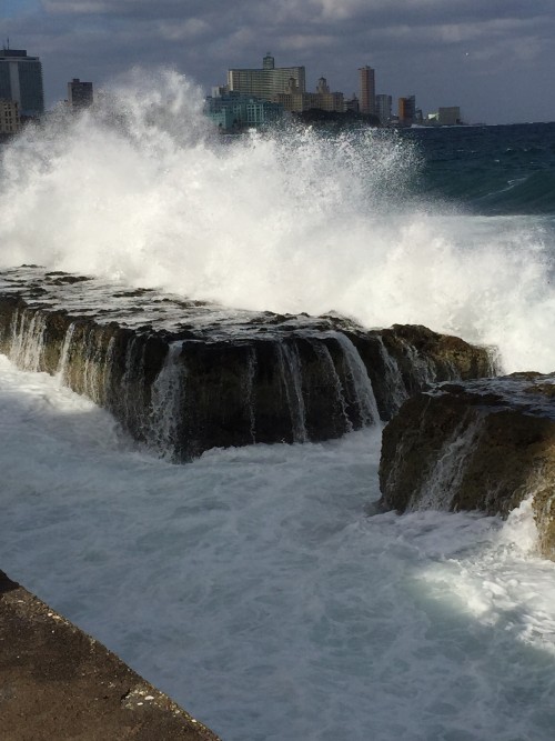 Cuba_waves image_src