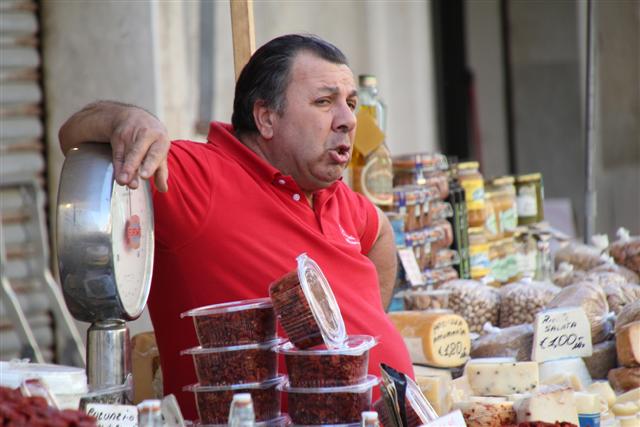 Sicily_Local_Vendor_Market