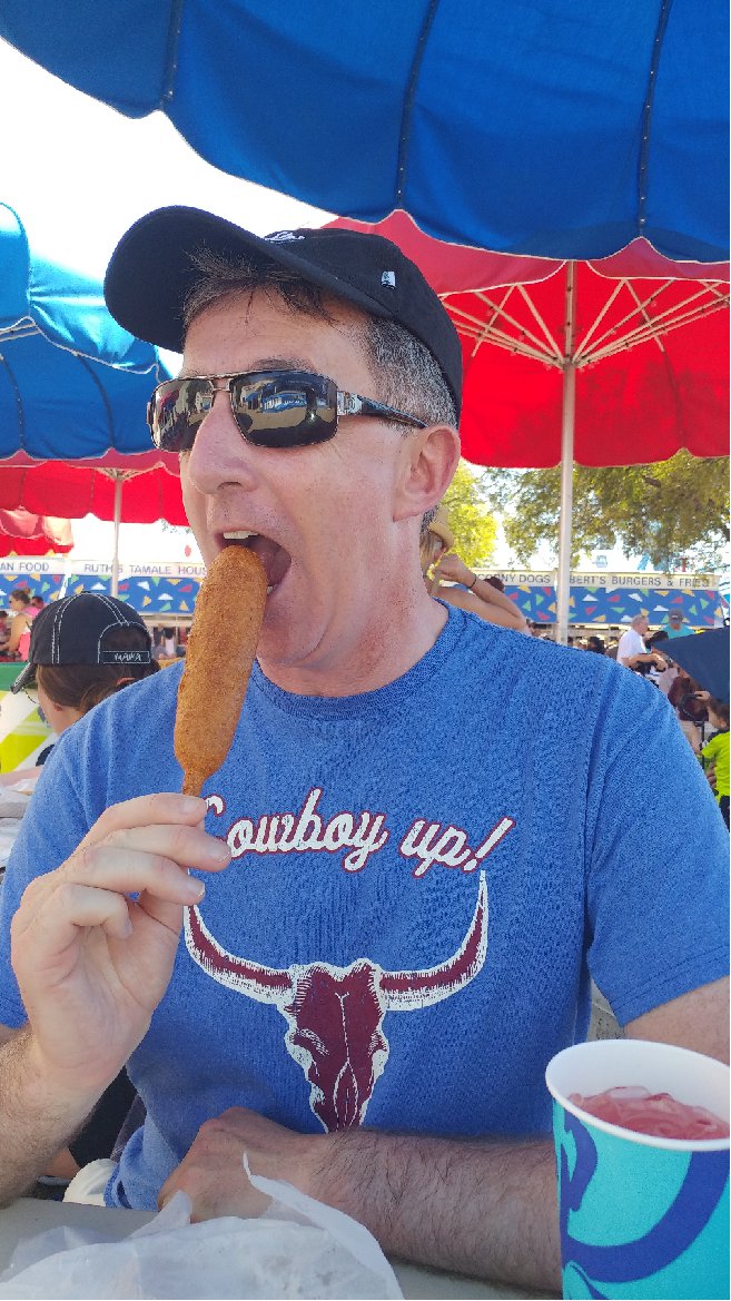 paul daley eating a corn dog