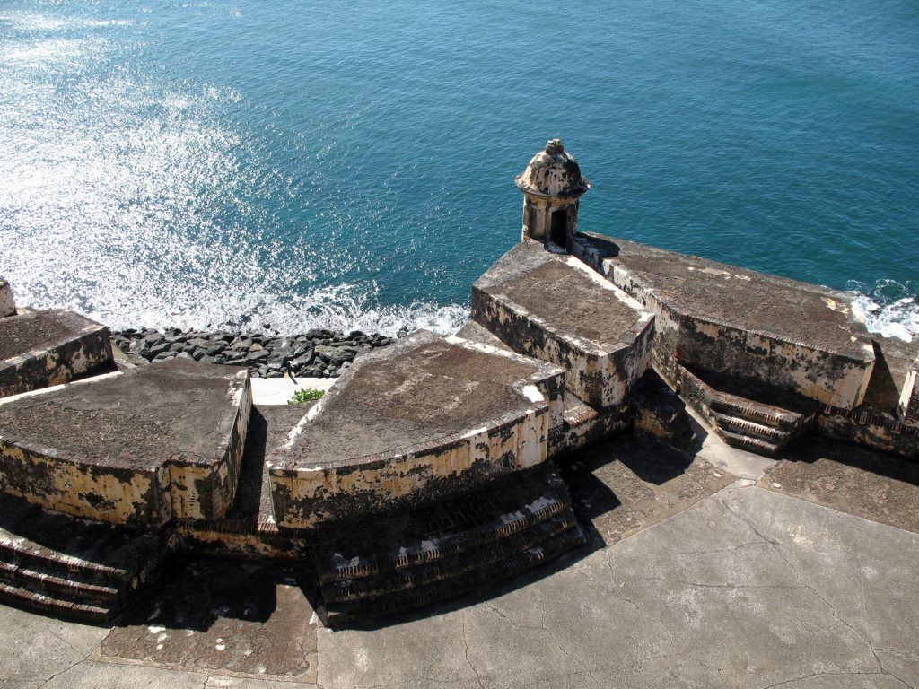 A view of Castillo San Felipe del Morro and the ocean