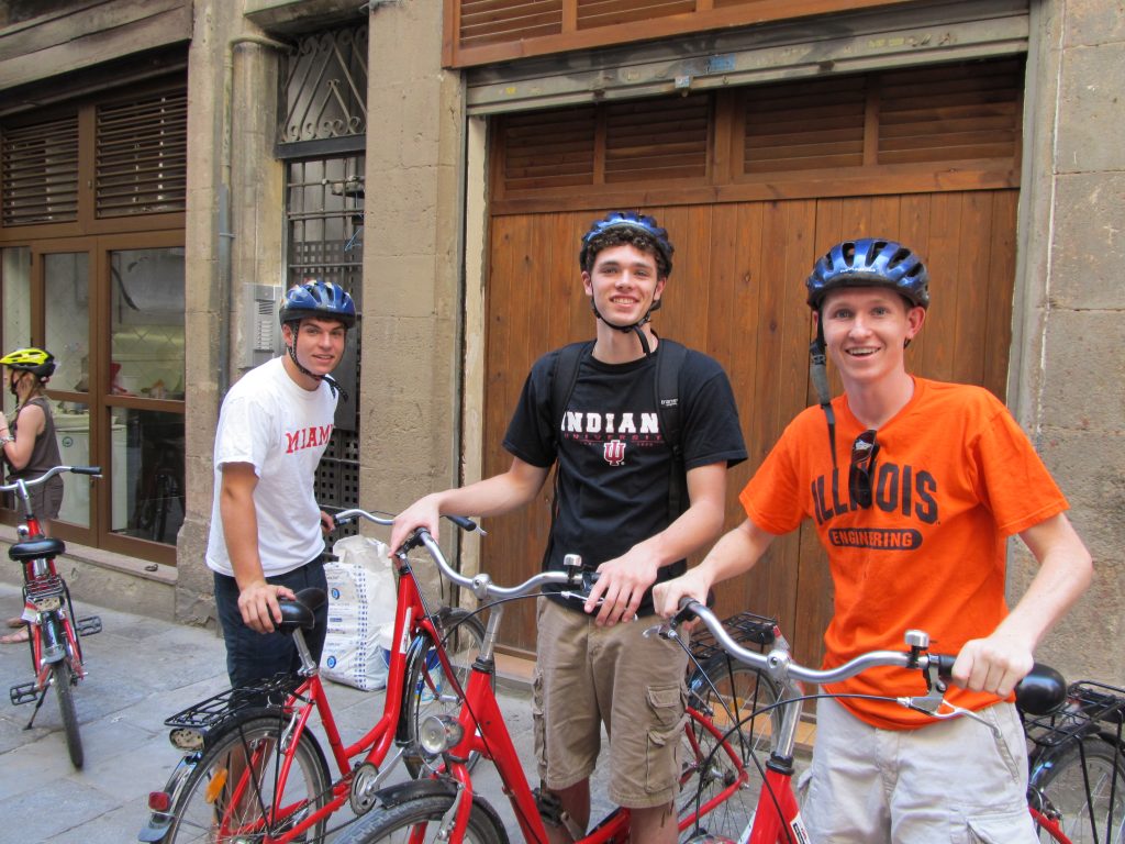 Participants on the Barcelona by Bike cultural connection